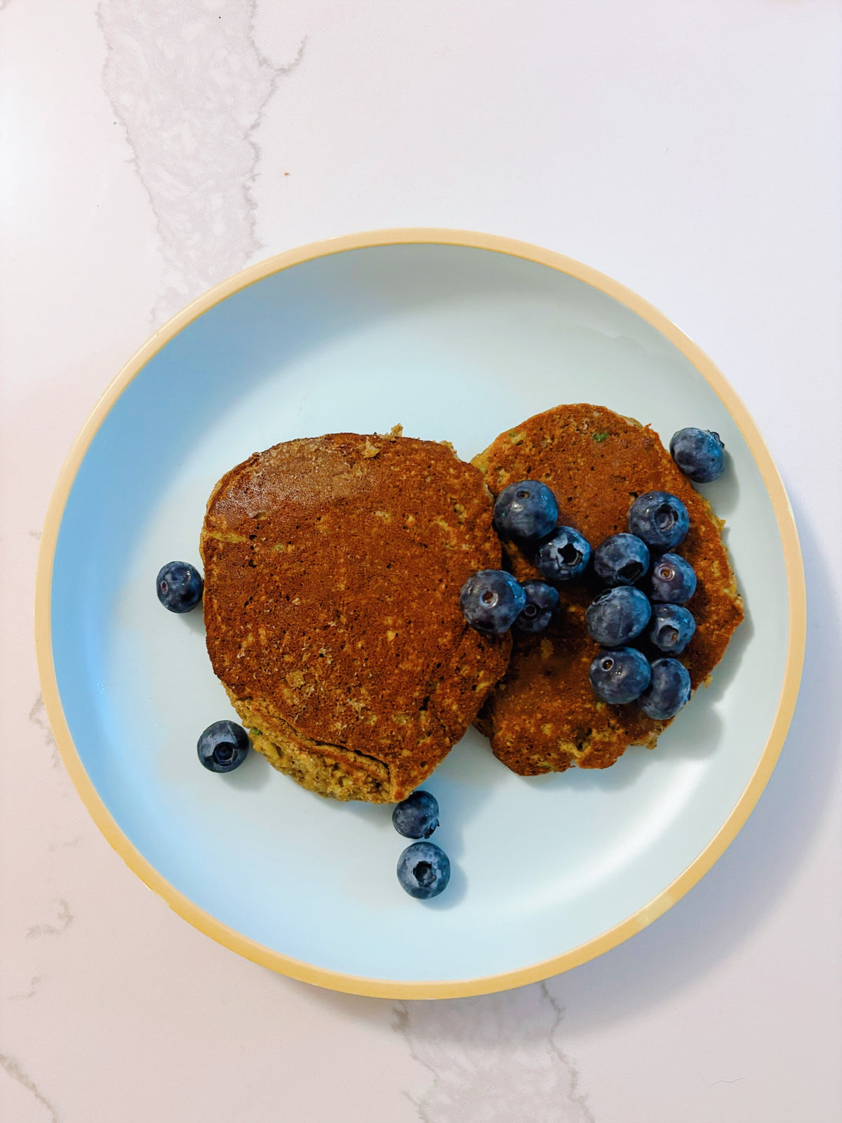 Pancakes banane, avocat et céréales pour bébés